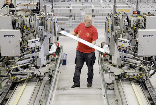 



Der Werker am Schweißautomaten bekommt via A+W Cantor CIM angezeigt, welche Profile er einlegen muss.
