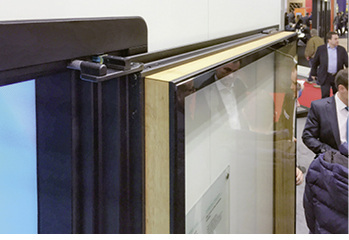 



Hier ist das obere Lager zu sehen, das das konventionelle Scherenlager ersetzt.
