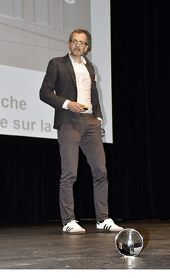 



Blick in die Glaskugel: Die digitale Zukunft pointiert dargestellt von Rolf Baumann von der BFH.
