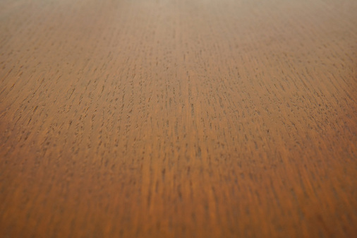 Die mit dem Diamond-System beschichteten Fensteroberflächen sollen durch eine schöne Porenzeichnung bei hoher Härte und Widerstandsfähigkeit überzeugen.