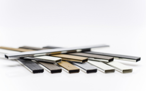 



Der Hersteller von Abstandhaltern führt eine ganze Reihe an unterschiedlichen Spacern im Programm, wobei sich mittels Swisspacer Air nun Isoliergläser mit Druckausgleichsfunktion fertigen lassen.
