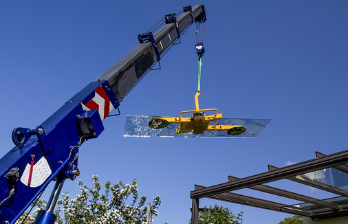 Das Gerät lässt sich auch gut beim Einbau von Wintergärten und Dachverglasungen einsetzen.