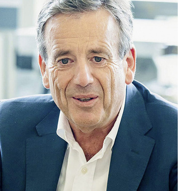 



Luis Oberrauch, Bruder von Hans Oberrauch, Vizepräsident des Verwaltungsrats. Er stieg 1976 in das Unternehmen ein und ist unter anderem verantwortlich für Vertrieb, Einkauf und Qualitätsmanagement.
