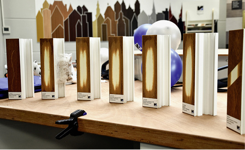 



Angehende Folienexperten lernen in der eintägigen Schulung, wie Folienschäden jeder Art in 6 Schritten behoben werden können. 
