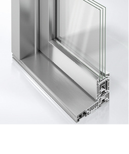 



Schüco LivIngSlide – das neue Hebeschiebetürsystem in der Ausführungsvariante mit außen liegender Aluminium-Deckschale Schüco TopAlu
