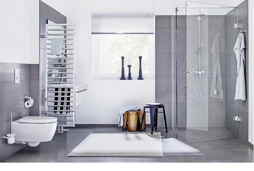 



Eine der Stärken der Freiburger Niederlassung sind individuelle Interieurgläser ab Losgröße 1, die sich mit den neuen Anlagen jetzt noch schneller fertigen lassen.
