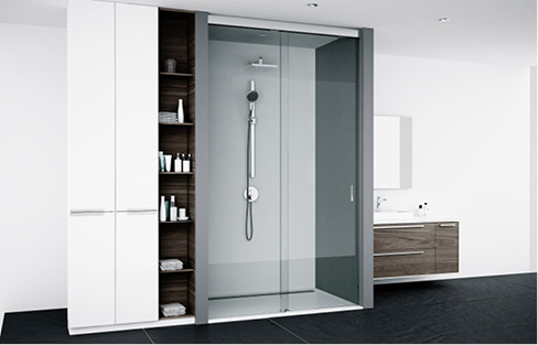 
Mit der Variante Deckenmontage können SF 740 Premium Duschen bis zu einer Höhe von 2900 mm realisiert werden, bei Glasstärken von 8 bzw. 10 mm und bei Türgewichten bis zu 50 kg.



