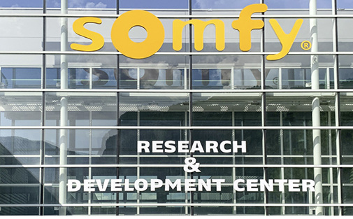 



Die Entwicklungsteams von R&D sind in Projektplattformen strukturiert, die auf die jeweiligen Hauptmärkte ausgerichtet sind.
