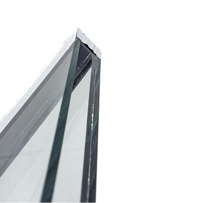 



Eine gegossene Sicherheitsschicht von Glasslam macht aus einer ISO-Einheit schnell ein Sicherheitsglas.
