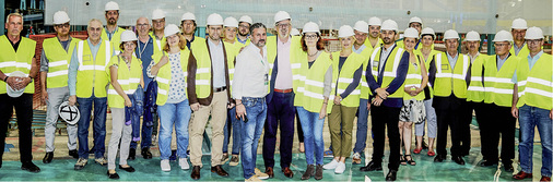 
Firmenbesichtigung beim Gastgeber Tvitec in Cubillos del Sil (Spanien), der eines der größten und modernsten Glasverarbeitungszentren in Europa besitzt.



