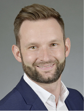 



Sebastian Dengg, Technischer Leiter der Silatec GmbH aus Gelting
