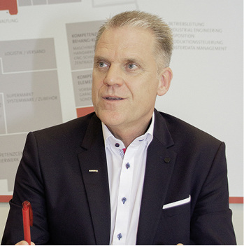 



Gregor Biermann ist Prokurist bei Alulux.
