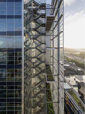 



Die Fassadengläser für das neue EU-Patentamt wurden von den beiden Glassolutions-Standorten Radeburg (D) und Anderlecht nach Rijswijk (NL) geliefert. 
