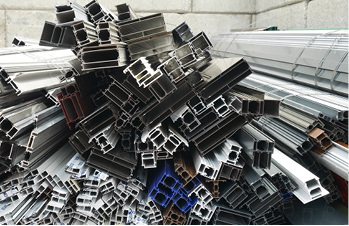 Recycling bringt Vorteile bei der Gebäudezertifizierung, zudem ist der Alu-Abfall der Werkstoff von morgen.