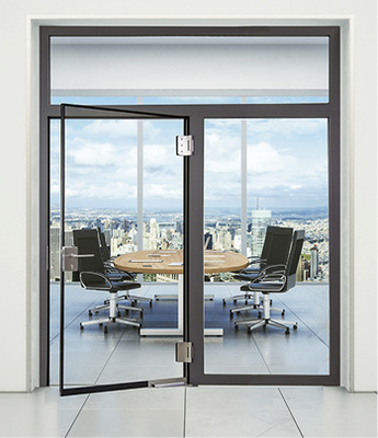 
Das Türsystem Meridian ist für Feuer- und Rauchschutz der Widerstandsklasse T30 RS konzipiert und bietet dabei ein Höchstmaß an Transparenz.



