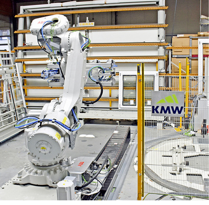 



…und hier eine automatisierte Verglasung mit Pufferstation bei der Fenster Groß GmbH in Bayern.
