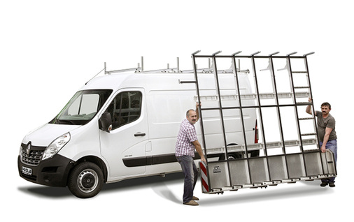



Zur Wagenpflege oder für den flexiblen Einsatz an mehreren Wagen kann das Reff in der demontierbaren Variante mit wenigen Handgriffen abgenommen werden.
