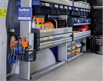 
Sauber geplanter Innenausbau eines Transporters 



