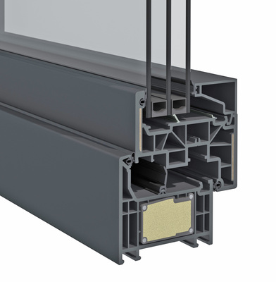 Durch die iCOR Strategie werden zukünftig Glasfaser verstärkte Profile — im Bild im Flügelrahmen — auch Kunden aus Deutschland zur Verfügung stehen.