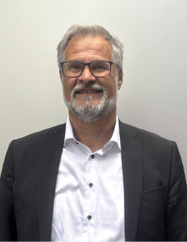 Arnold Pfeuffer, Regional Director Europa bei Corning International