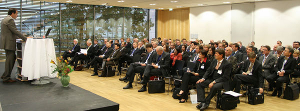 Verbandspräsident Bernhard Helbing auf dem Zukunftskongress - © Daniel Mund
Verbandspräsident Bernhard Helbing auf dem Zukunftskongress - Daniel Mund