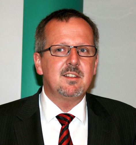 Hans-Joachim Arnold, Vorsitzender des Aufsichtsrats der Isolar Gruppe - Matthias Rehberger, GLASWELT