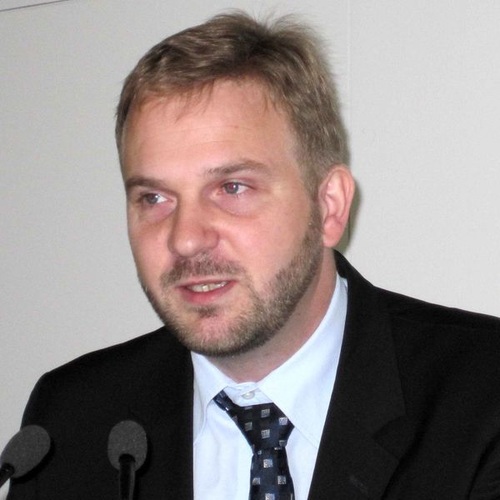 Christoph Troska, Leiter Anwendungstechnik von Pilkington Deutschland. - Matthias Rehberger, GLASWELT