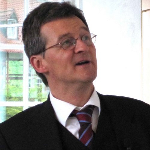 Baurechtsanwalt Dr. Stephan Kleinjohann machte den Anwesenden Mut in Sachen ESG. - Matthias Rehberger, GLASWELT