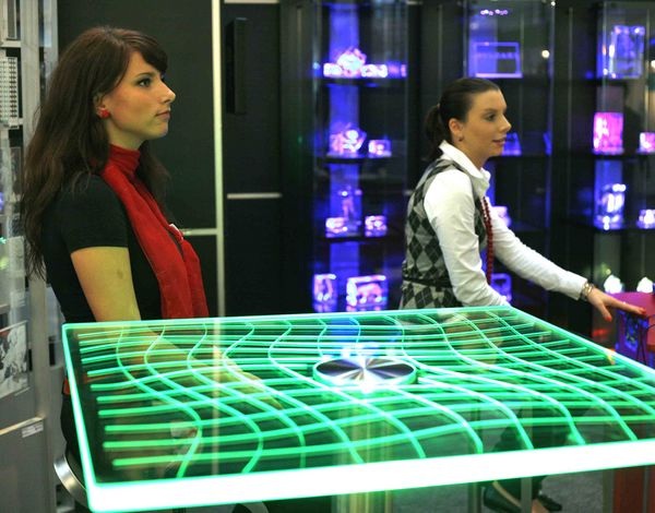 Neue Produkte und innovative Glasanwendungen werden auch diesmal wieder in Düsseldorf zu sehen sein. - © Messe Düsseldorf
Neue Produkte und innovative Glasanwendungen werden auch diesmal wieder in Düsseldorf zu sehen sein. - Messe Düsseldorf