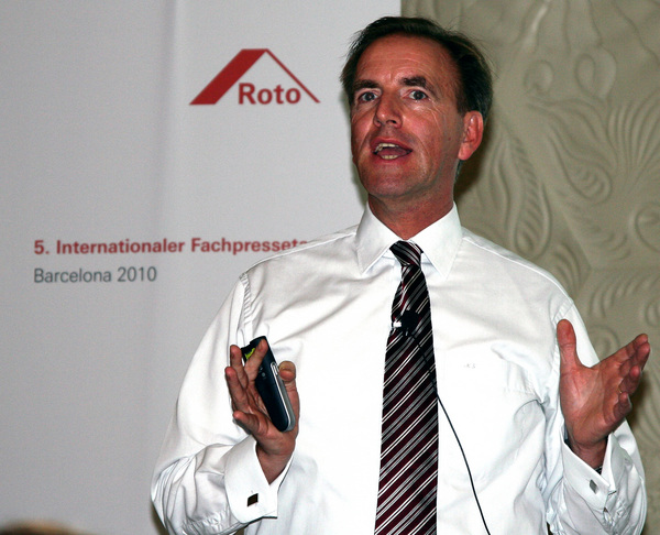 Nach Auffassung von Michael Stangier hat sich Roto nicht nur in der Krise besser als andere behauptet, sondern kommt auch besser als andere aus ihr heraus. - Daniel Mund / GLASWELT