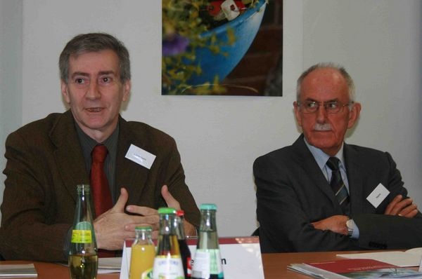 Psychologe Peter Liebermann (l.): "Einbrüche hinterlassen immer auch emotionale Spuren." - Matthias Rehberger, GLASWELT