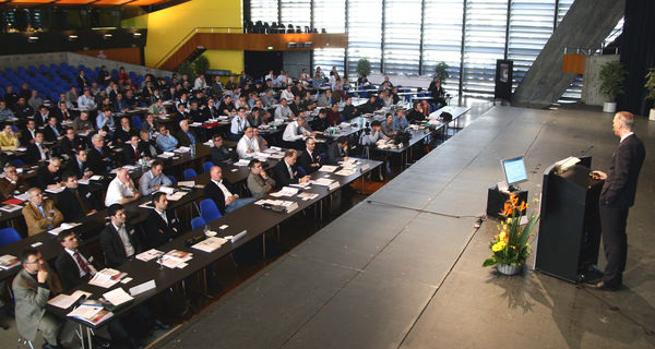 Gut besuchte Tagung: die windays in Biel fand im Kongresshaus der Stadt statt. - Daniel Mund / GLASWELT - © Daniel Mund / GLASWELT
