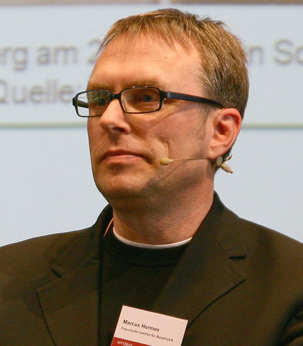 Marcus Hermes: "Braucht es mehr als Kompriband und Schaum?" - Daniel Mund / GLASWELT