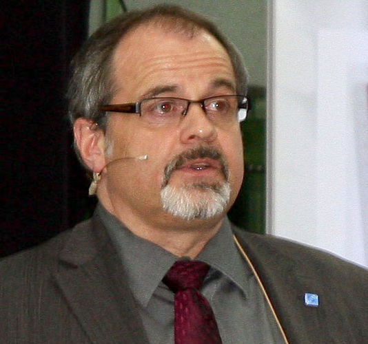 Thomas Hildenbrandt, Leiter des Profilvertriebs im Inland warnte davor, Preissteigerungen nicht auf die Produktpreise aufzuschlagen. - Daniel Mund / GLASWELT