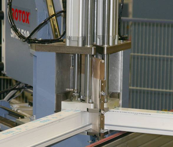 Die Heizplatten verfügen über eine Teflonschnellwechselvorrichtung - Daniel Mund / GLASWELT