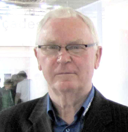 Geschäftsführer Dietmar Henze - Matthias Rehberger, GLASWELT