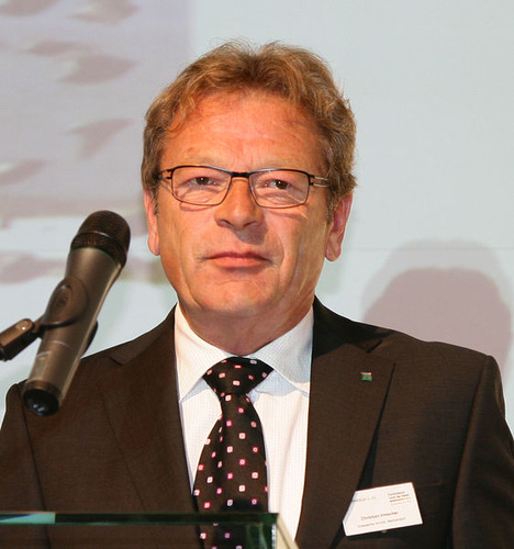 Christian Irmscher, F+E Glaswerke Arnold - © Daniel Mund / Glaswelt
Christian Irmscher, F+E Glaswerke Arnold - Daniel Mund / Glaswelt