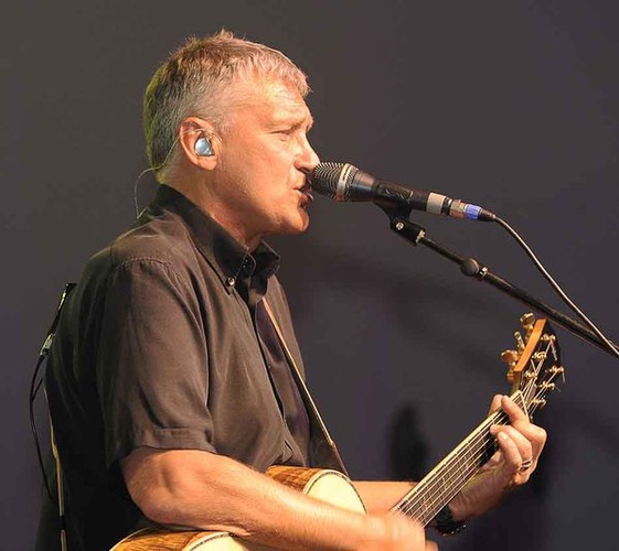 Popstar Rainhard Fendrich sorgt für gute Stimmung. - SPS Marketing