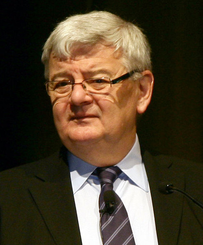 Joschka Fischer auf dem Branchenforum - Daniel Mund / GLASWELT