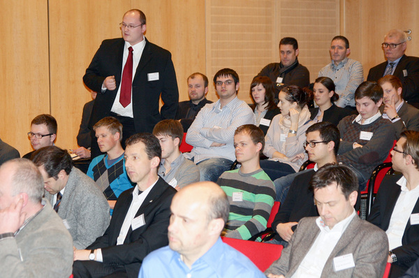 Rege Beteiligung der Teilnehmer an der Diskussion... - Daniel Mund / glaswelt.de