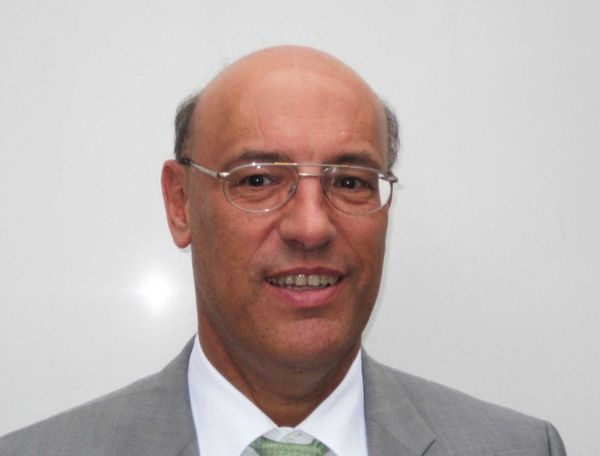 Baufachanwalt Prof. Christian Niemöller - Matthias Rehberger, GLASWELT