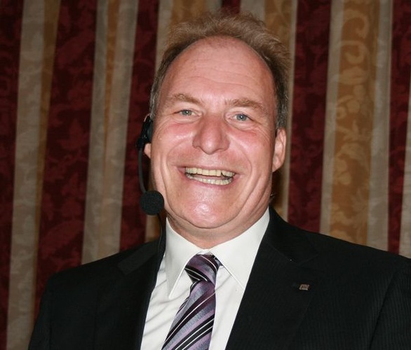 Ulrich Sieberath, der Leiter des ift-Rosenheim - Matthias Rehberger, GLASWELT