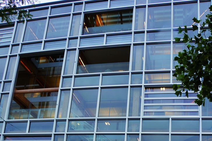 Unabhängig von Wind und Wetter soll der innen liegende Raum für verschiedenste Zwecke verwendet werden können. - Loschwand