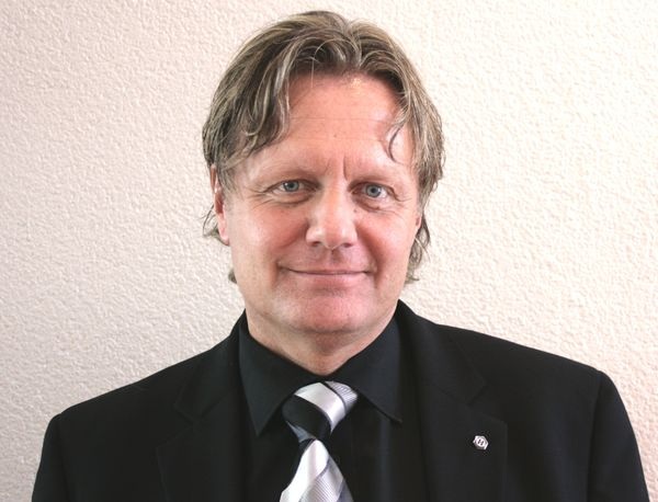 Udo Diesmann von Hautau meinte, viele Fachbetrieb hätten noch Berührungsängste in Bezug auf automatisierten Produkte. Foto: Matthias Rehberger, www.glaswelt.de Udo Diesmann von Hautau meinte, viele Fachbetrieb hätten noch Berührungsängste in Bezug auf automatisierten Produkte. Foto: Matthias Rehberger, www.glaswelt.de