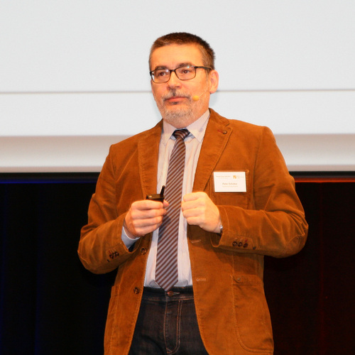 Peter Schober, Leiter der Abteilung Bautechnik und des Fachbereichs Fenster an der Holzforschung Austria. - Daniel Mund / GLASWELT