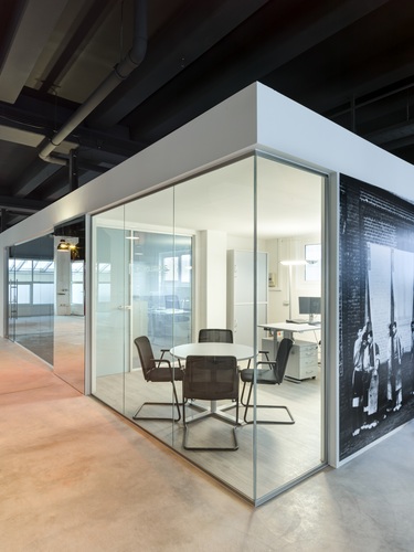 Den neuen, weitläufigen Showroom finden Besucher in Köln-Godorf. - Olaf Rohl