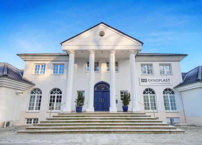 Stärkere Präsenz in Deutschland: Dies ist der neue Geschäftssitz von Oknoplast in Ibbenbüren. Der repräsentative Bau bietet genügend Raum für weiteres Wachstum in der Zukunft. - Oknoplast