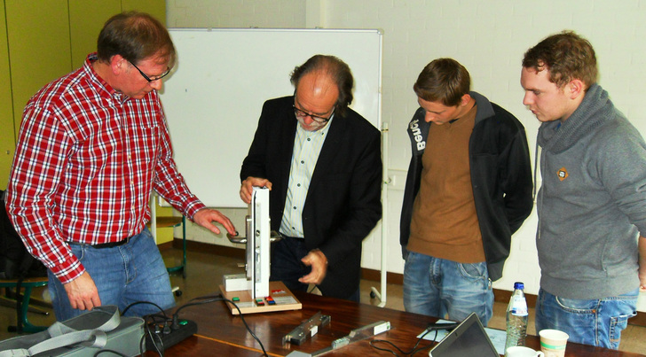 . Im Expertengespräch werden die Auszubildenden mit einer realen Aufgabenstellung konfrontiert undlernen diese zu bewerten. - Höhler
