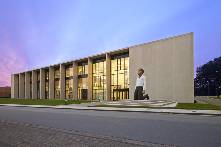 Hörmann hat im Rahmen der Eröffnung seines neuen Schulungs- und Ausstellungszentrums die Hörmann Akademie mit umfassenden Weiterbildungsangeboten ins Leben gerufen. - © Hörmann
Hörmann hat im Rahmen der Eröffnung seines neuen Schulungs- und Ausstellungszentrums die Hörmann Akademie mit umfassenden Weiterbildungsangeboten ins Leben gerufen. - Hörmann