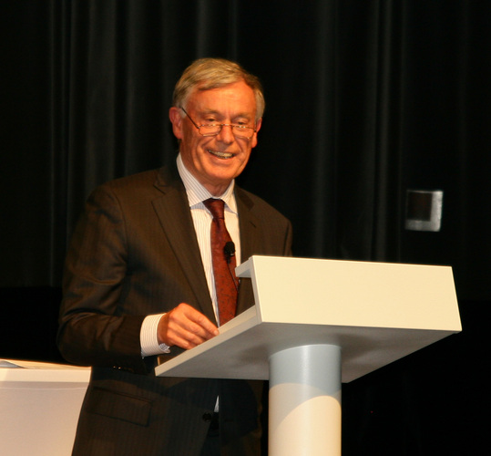 Bundespräsident a.D. Horst Köhler beim Festakt in der Kongresshalle Böblingen - Daniel Mund / GLASWELT - © Daniel Mund / GLASWELT
